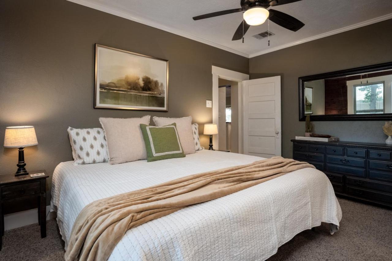Ol Sarge Retreat Outdoor Amenities Cozy Charm Villa ไบรอัน ภายนอก รูปภาพ