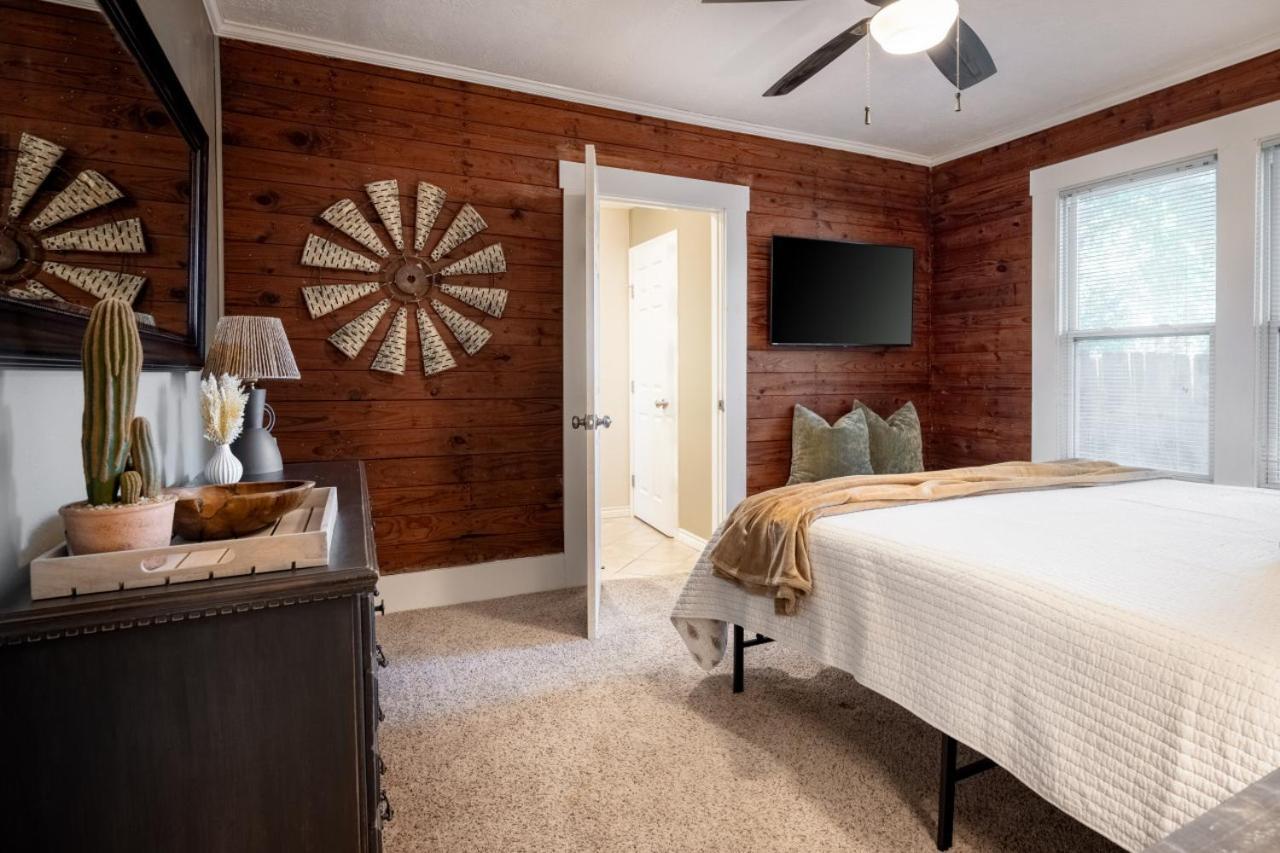 Ol Sarge Retreat Outdoor Amenities Cozy Charm Villa ไบรอัน ภายนอก รูปภาพ